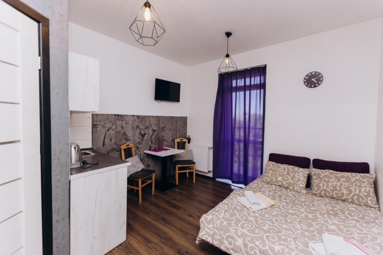 Нові Apartments Біля Жд Вокзалу Ivano-Frankivsk Eksteriør billede