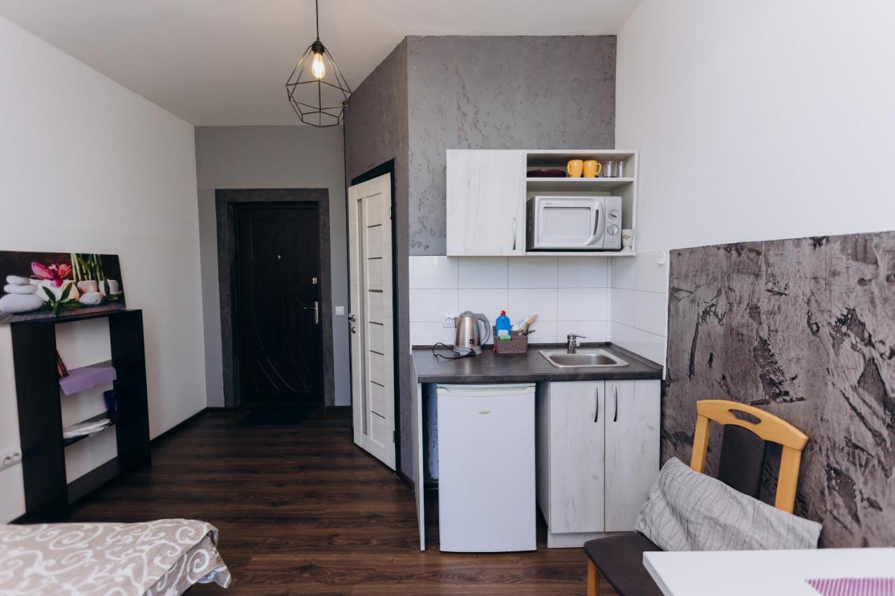 Нові Apartments Біля Жд Вокзалу Ivano-Frankivsk Eksteriør billede