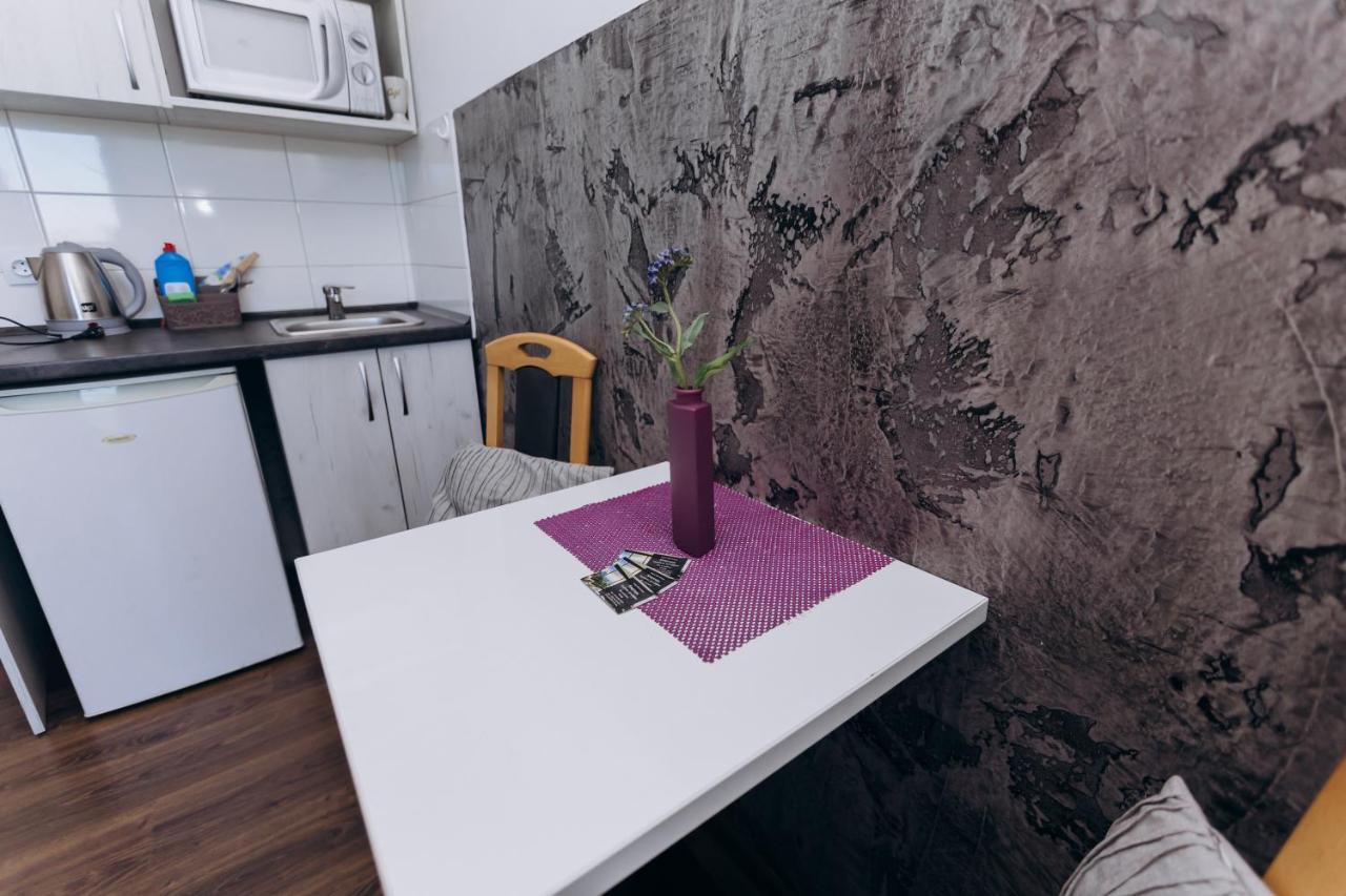 Нові Apartments Біля Жд Вокзалу Ivano-Frankivsk Eksteriør billede
