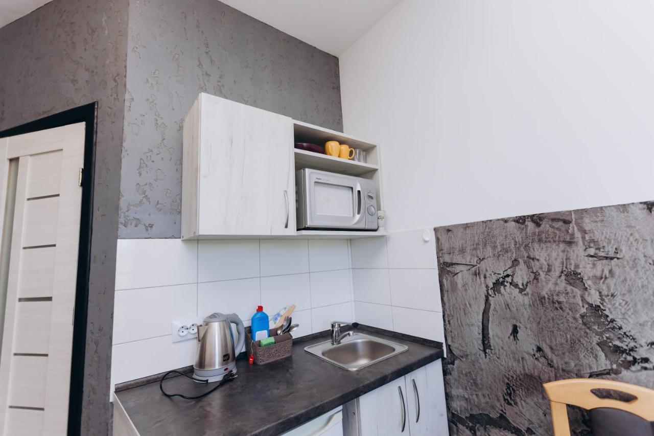 Нові Apartments Біля Жд Вокзалу Ivano-Frankivsk Eksteriør billede
